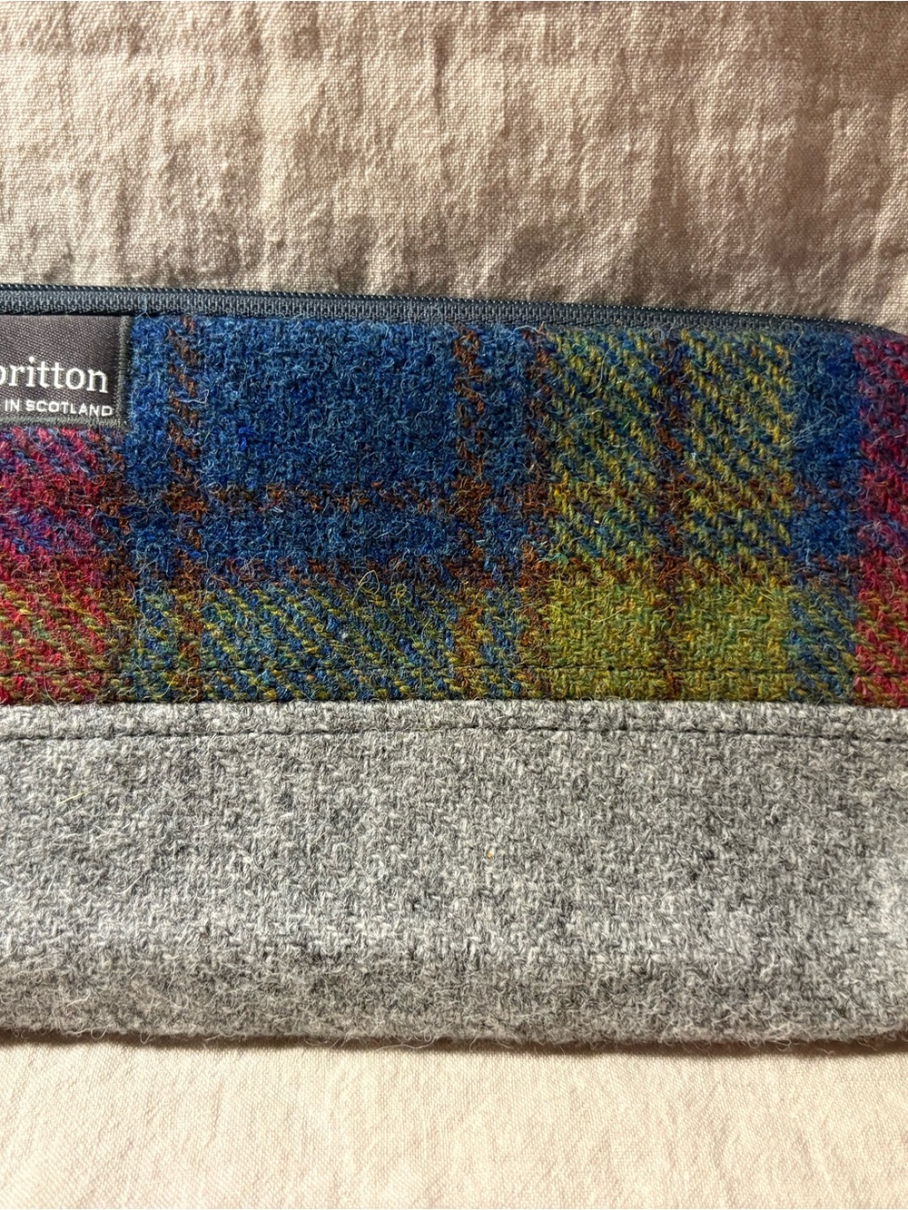 Harrod’s Scottish Wool Colorblock Cosmetic Pouch/bag - Multicolor Plaid/lined